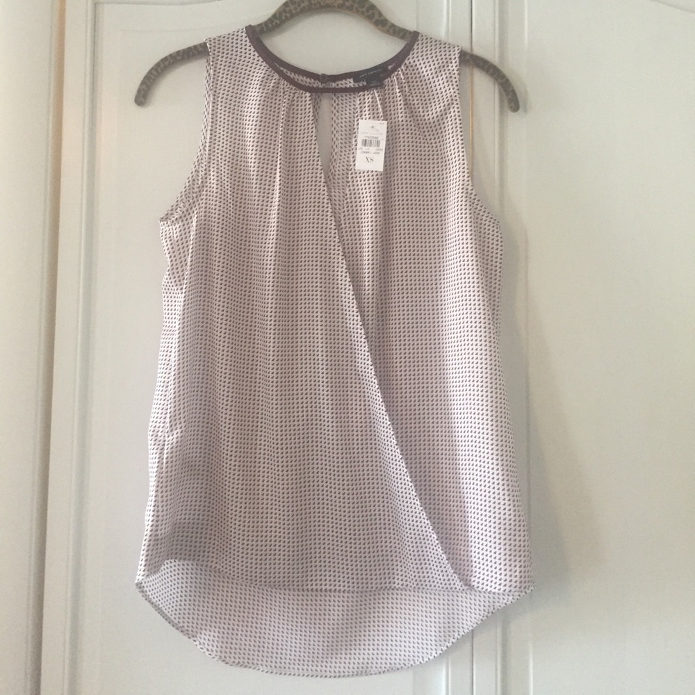 Ann Taylor Sleeveless Blouse! NWT🛍 - Picture 1 of 6